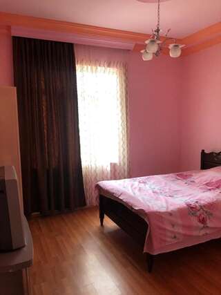 Гостевой дом Guest House RAUL Батуми Четырехместный номер Делюкс-6