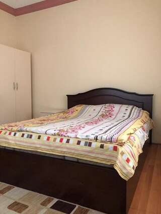 Гостевой дом Guest House RAUL Батуми Большой двухместный номер с 1 кроватью или 2 отдельными кроватями-6